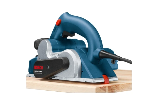 Рубанок Bosch 